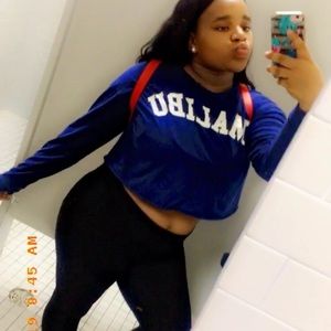 Meet your Posher, Kayla